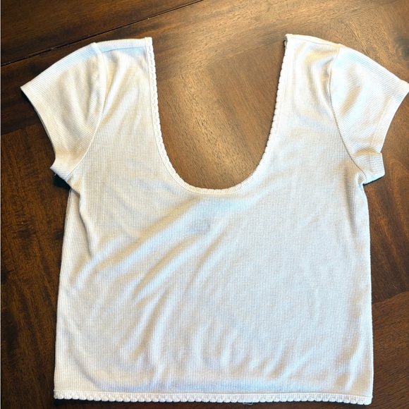 White Ribbed Women's Top - Picture 2 of 4